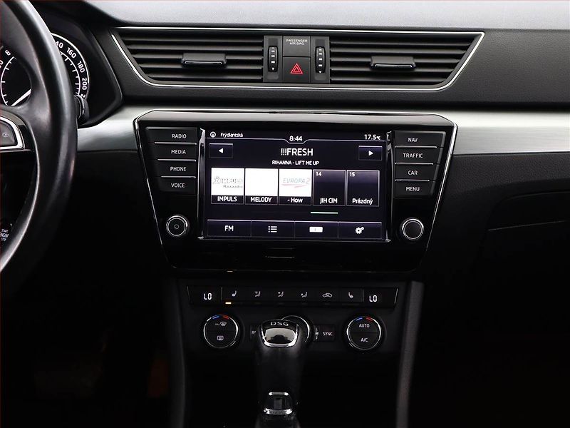 Škoda Superb (2016) 1.6 TDI, Automat, Kůže, Navi - fotka 10 z 21