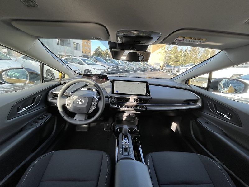 Toyota Prius 2.0L PHEV Prestige - fotka 24 z 25