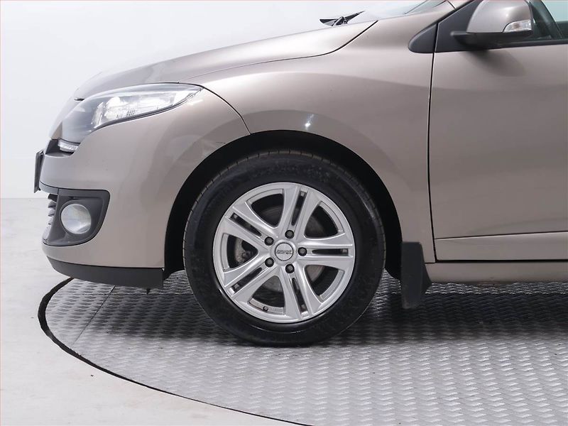 Renault Mégane (2013) 1.6 16V, ČR,1.maj, Serv.kniha - fotka 14 z 16