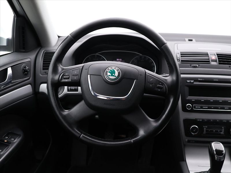 Škoda Octavia 1,4 TSI 90kW Elegance - fotka 14 z 28