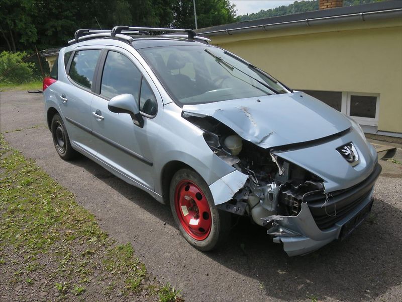Peugeot 207 1,6  HDI - fotka 4 z 10