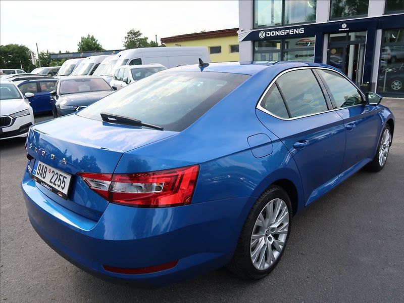 Škoda Superb 2,0 TSi,140kW,NovéČR,Style,DPH - fotka 3 z 26