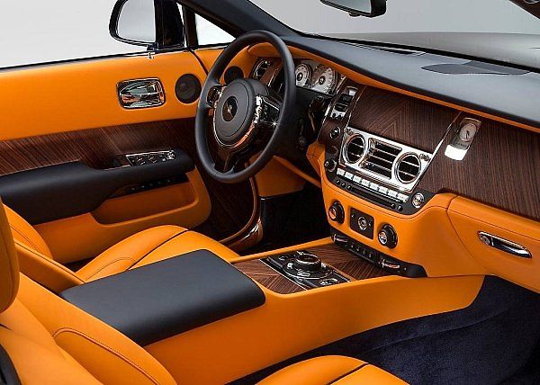 Rolls-Royce Dawn.