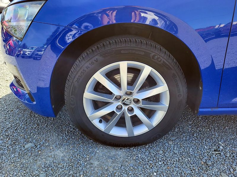 Škoda Scala 1.5 TSI 110kW AMBITION *ČR - fotka 34 z 46