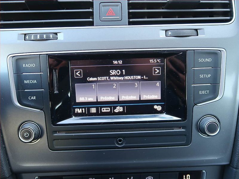 Volkswagen Golf (2016) 1.2 TSI, Tempomat - fotka 12 z 16