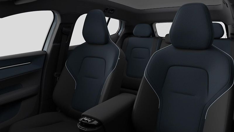 Volvo EX30 (2026) P8 AWD ULTRA AUT - fotka 3 z 20