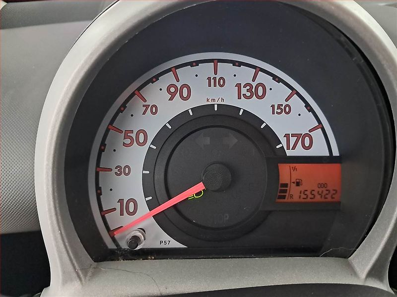 Peugeot 107 (2007) 1.0, levný provoz - fotka 11 z 16