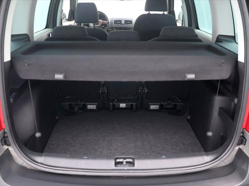 Škoda Yeti 2.0 TDI 103KW 4X4 PANORAMA - fotka 10 z 31