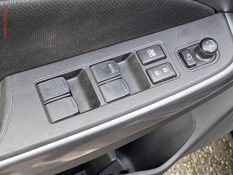 Suzuki Swift (2021) 1.2i Hybrid, Elegance - fotka 11 z 19