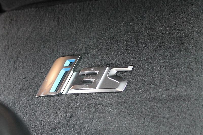 BMW i3 (2017) s 135kW Harman Kardon - fotka 25 z 36