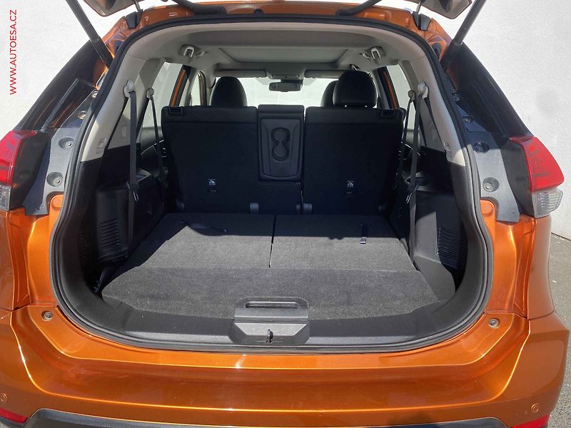 Nissan X-Trail (2018) 2.0 dCi 4x4, Tekna, AT, +ALU - fotka 7 z 23