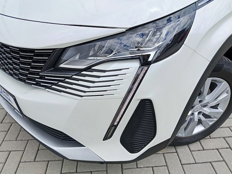 Peugeot 3008 (2021) 1.2PT 96kW! Full LED! Kamera! - fotka 9 z 32