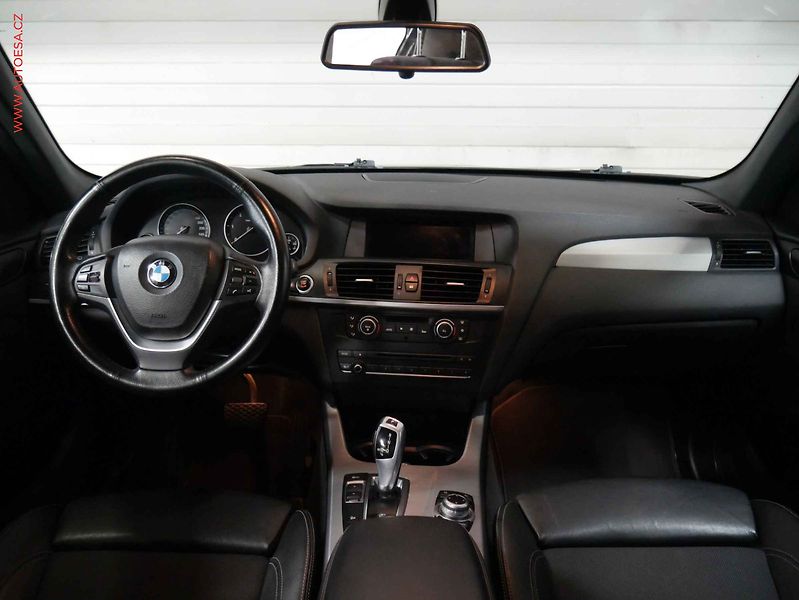 BMW X3 (2011) 2.0 D xDrive20d, 1.maj, AT - fotka 8 z 22