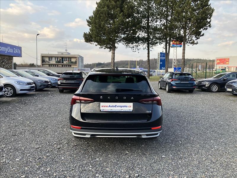 Škoda Octavia 2,0 SCOUT,TAŽNÉ,WEBASTO,CANTON - fotka 5 z 44