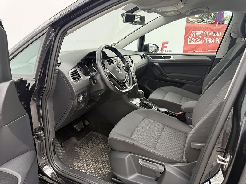 Volkswagen Golf Sportsvan (2015) 1.2 TSI plná ser. historie - fotka 17 z 37