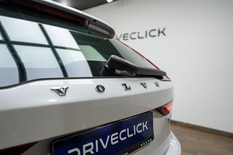 Volvo V90 Cross Country 2.0 140 kW - fotka 32 z 39