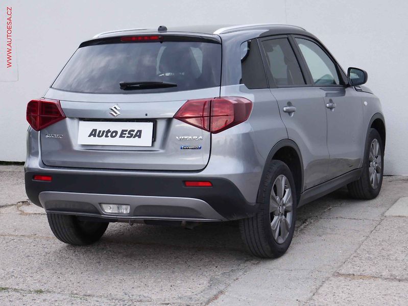 Suzuki Vitara (2023) 1.5BJet, AT, LED, kamera - fotka 6 z 18