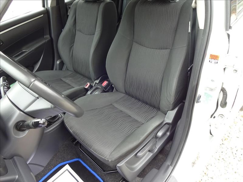 Suzuki Swift 1.2i16V NOVÉ ROZVODY - fotka 16 z 47