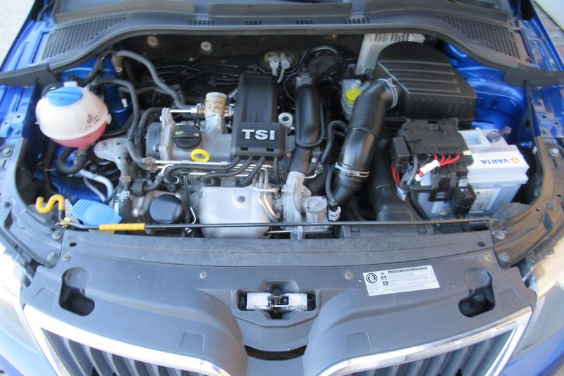 Škoda Rapid 1.2 TSi KLIMA - fotka 17 z 18