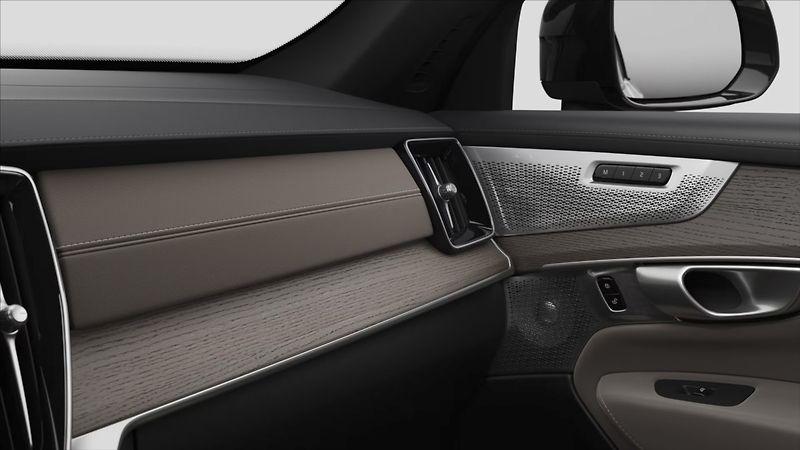 Volvo XC90 (2026) 2,0 B5  Plus Dark - fotka 10 z 12