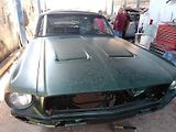 Ford Mustang z filmu Bullittův případ.