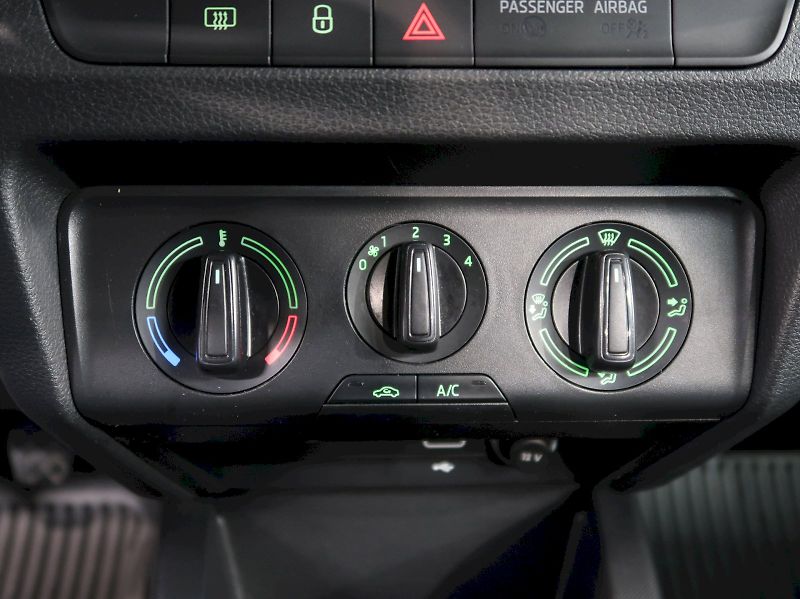 Škoda Fabia (2021) AMBITION 1.0TSI 70KW - fotka 23 z 28