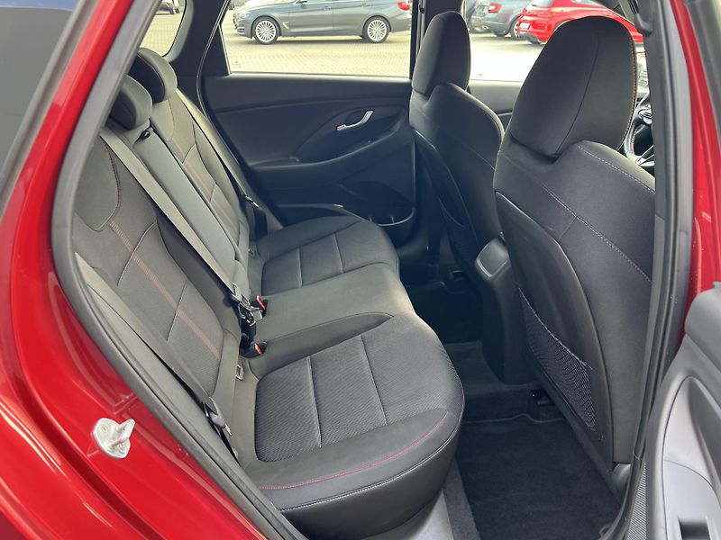 Hyundai i30 (2022) 1.0T-GDI*N-Line* - fotka 34 z 42