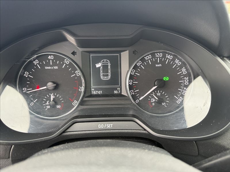 Škoda Octavia 1,8 TSi 132kw 4x4 DSG odp.DPH - fotka 14 z 25