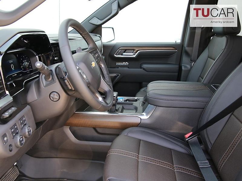 Chevrolet Silverado (2025) High Country 6.2 V8  - fotka 37 z 47