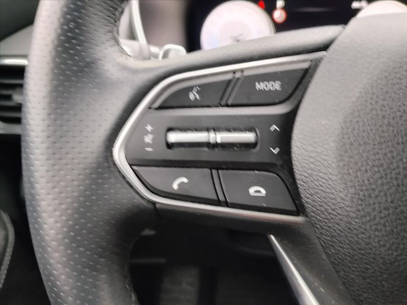 Hyundai Santa Fe 2,2   STYLE  142kW  4WD HeadUp - fotka 7 z 36