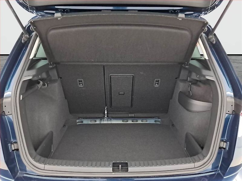 Škoda Karoq (2023) 1.5 TSI - fotka 14 z 22