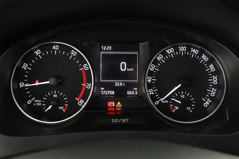 Škoda Rapid (2015) 1.2 TSI - fotka 9 z 15