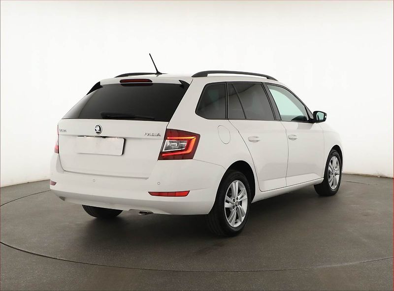 Škoda Fabia (2020) Style 1.0 TSI, ČR,1.maj - fotka 5 z 15