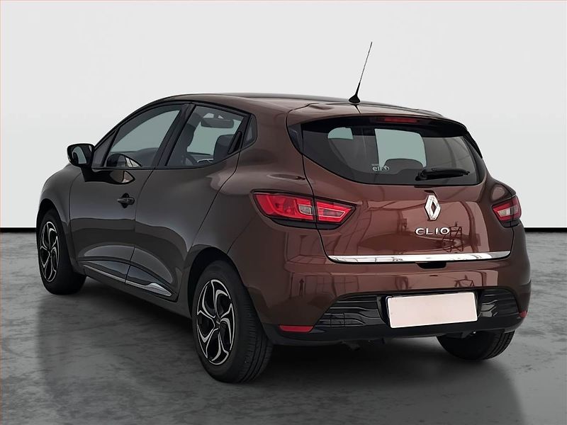 Renault Clio (2015) 1.2 16V, Tempomat - fotka 4 z 17