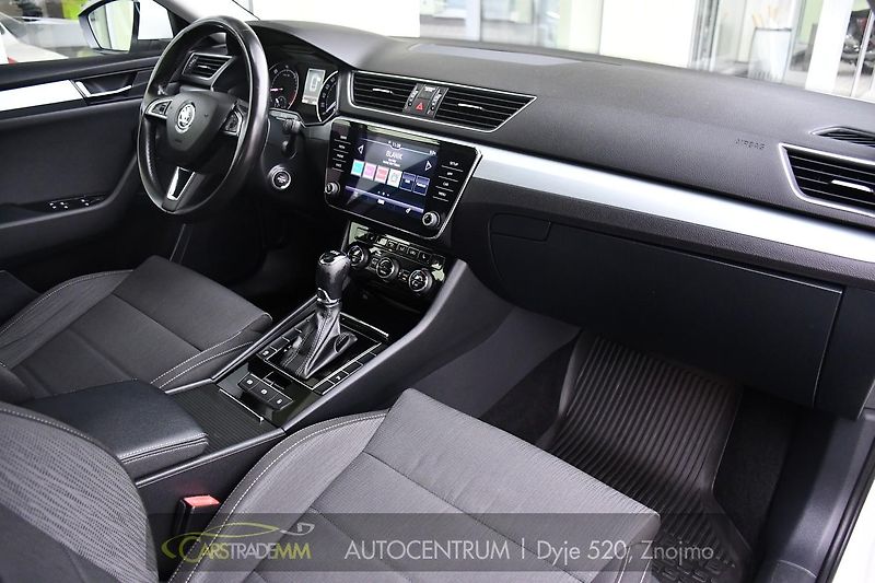 Škoda Superb 2.0TDi DSG TAŽNÉ CANTON - fotka 16 z 58