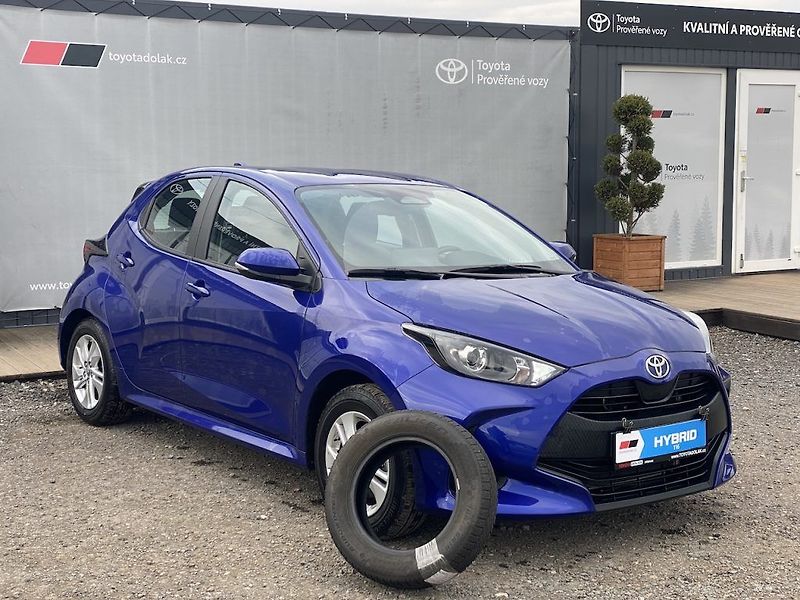 Toyota Yaris 1.5HEV, ČR-1m, Comfort, DPH - fotka 1 z 29