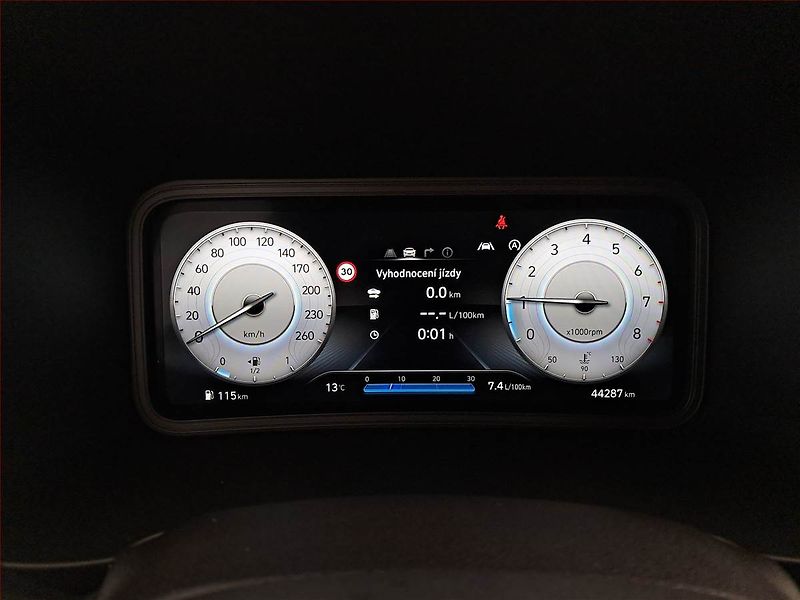 Hyundai Kona (2022) N-Line 1.0 T-GDI, ČR,1.maj - fotka 11 z 20