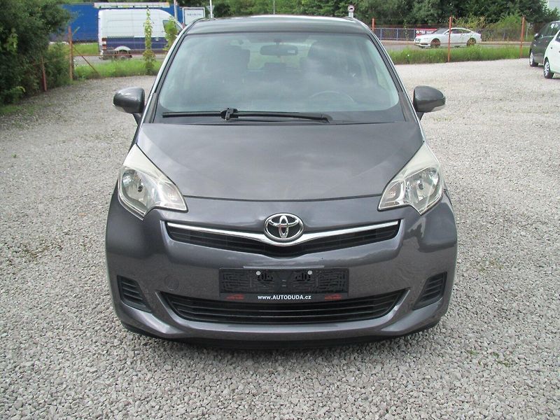 Toyota Verso S 1.3 - fotka 2 z 18