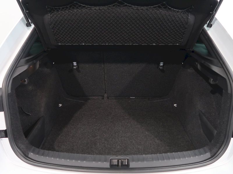 Škoda Scala (2020) MONTE CARLO 1.0TSI 70KW - fotka 36 z 36
