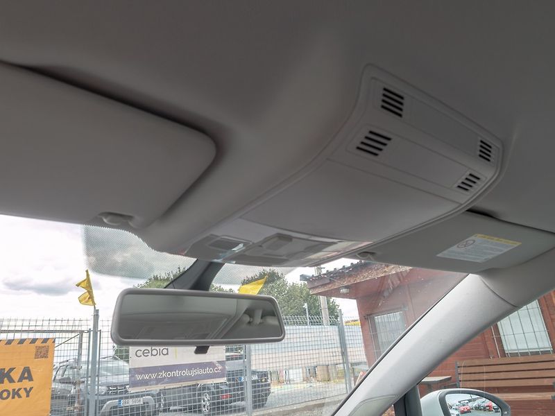 Volkswagen Golf (2014) 1.6TDI 77KW – 2x KOLA - fotka 21 z 40