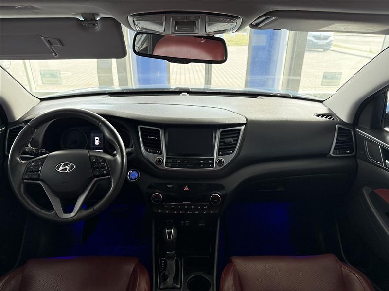 Hyundai Tucson 2,0   CRDI 136kW,4WD,SERVISKA, - fotka 9 z 26