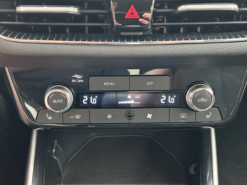 Škoda Fabia 1.0 TSI Top selection - fotka 13 z 28