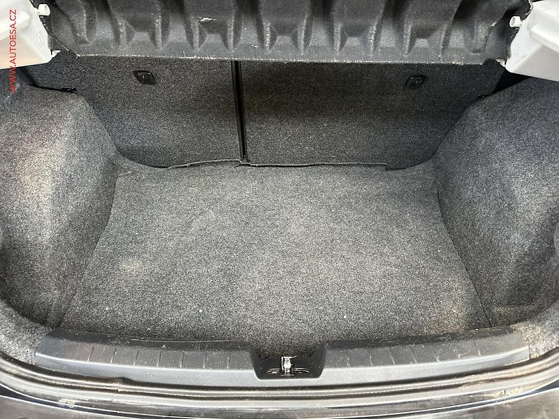 Seat Ibiza (2014) 1.2 TSi, Style, TZ, kola - fotka 7 z 19