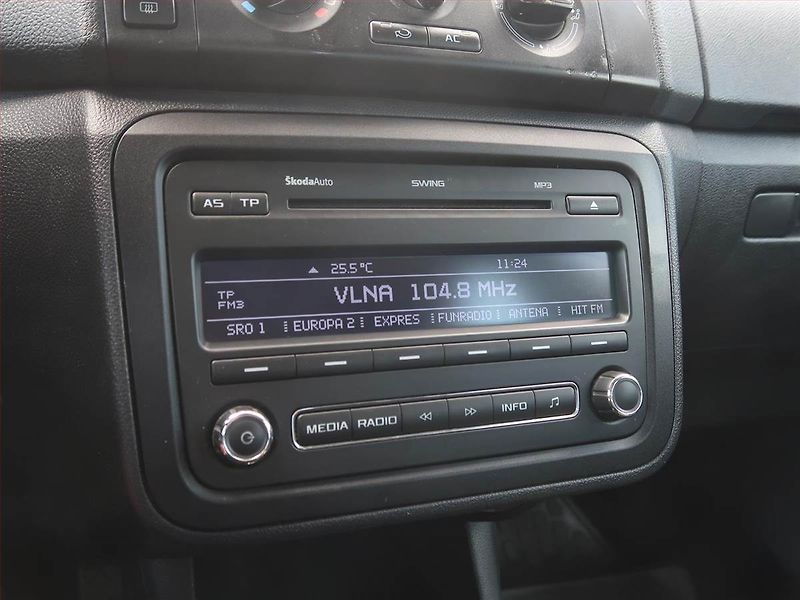 Škoda Roomster (2011) Style 1.6 TDI - fotka 12 z 15