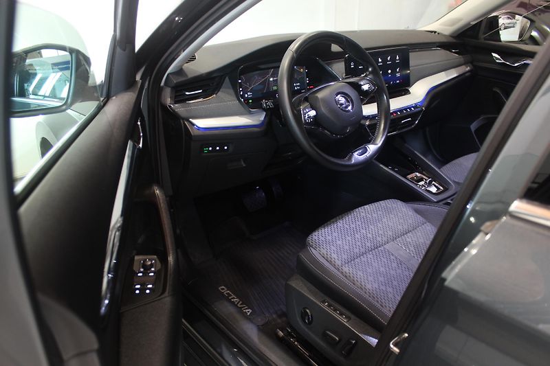 Škoda Octavia (2020) IV 2.0TDI DSG Display LED  - fotka 14 z 38