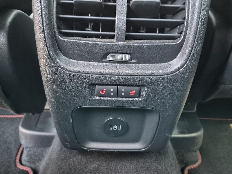 Ford Kuga ST-Line X  1,5 EcoBoost - fotka 25 z 28