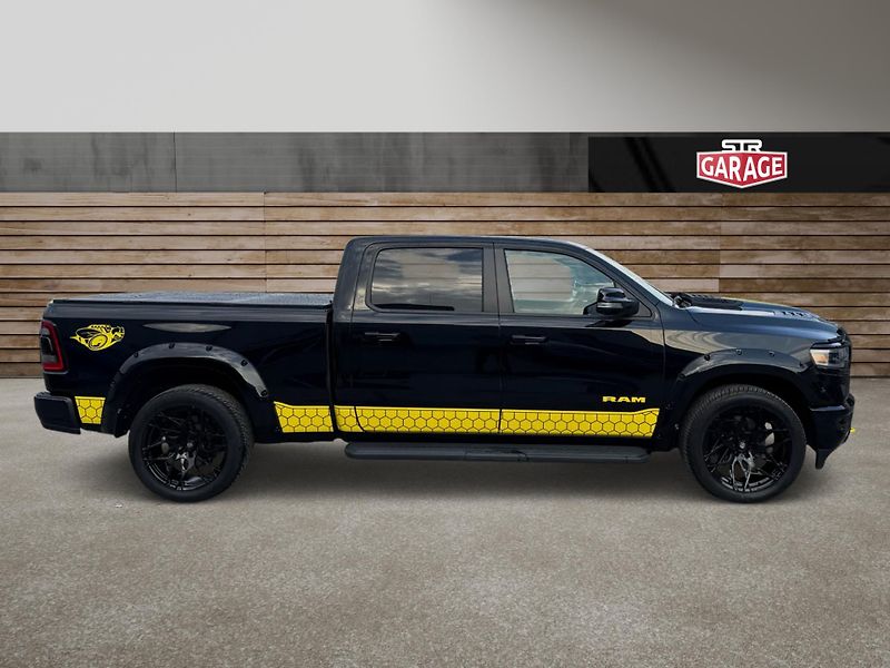 Dodge RAM (2021) +HEMI+LPG+BEEE+PANORAMA+ - fotka 2 z 21
