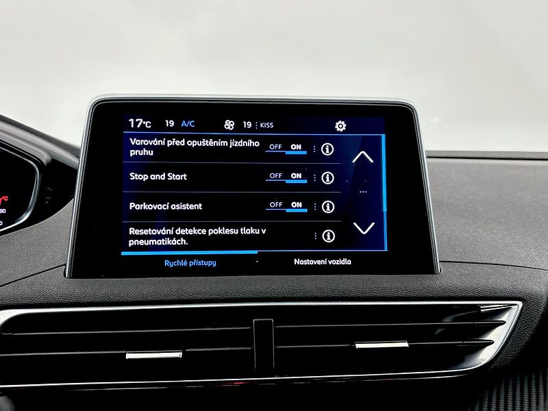Peugeot 5008 Active Pack - fotka 26 z 28