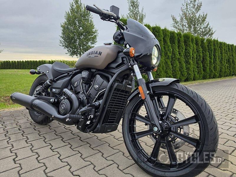 Indian (2026) Scout Bobber 1250 Limited - fotka 2 z 15