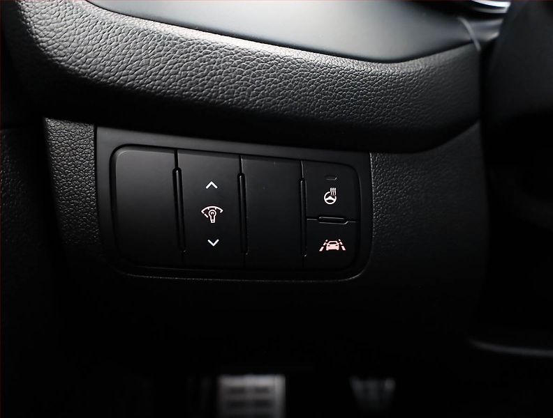Kia Ceed (2014) 1.6 T-GDI GT, Kůže, Navi - fotka 19 z 21